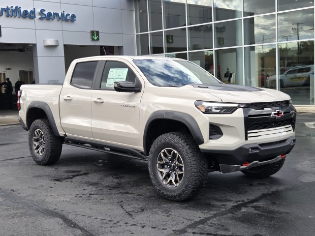 2026 Chevrolet Colorado ZR2 photo 3