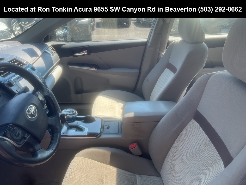 2012 Toyota Camry XLE photo 10