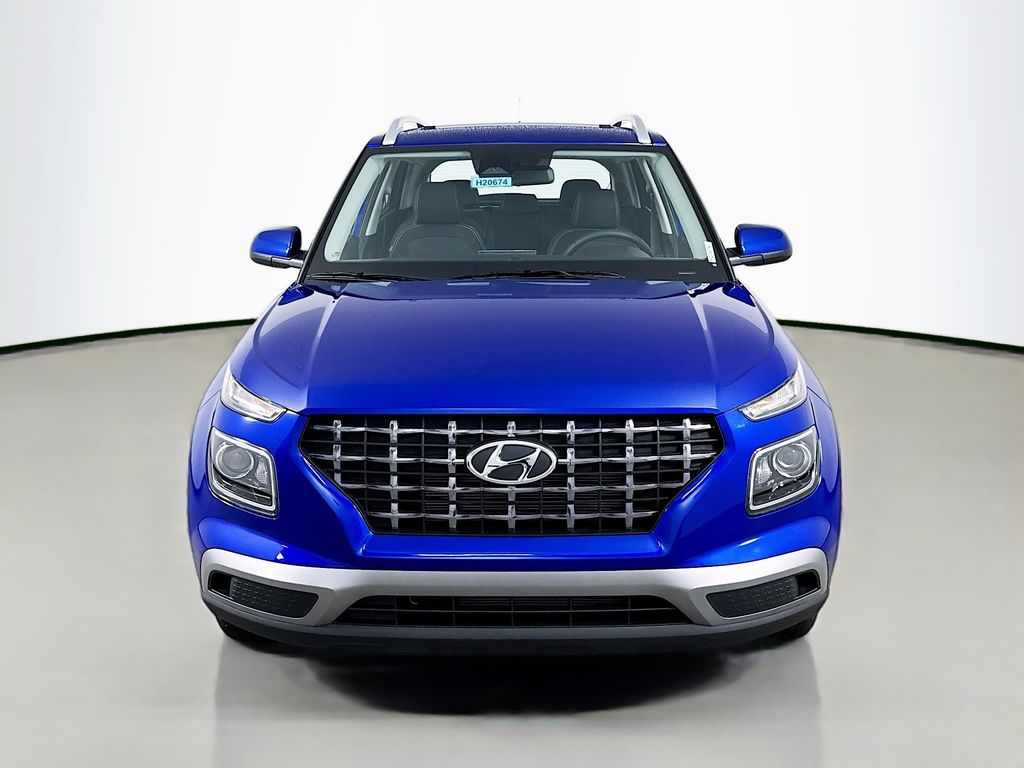 2026 Hyundai Venue SEL photo 2