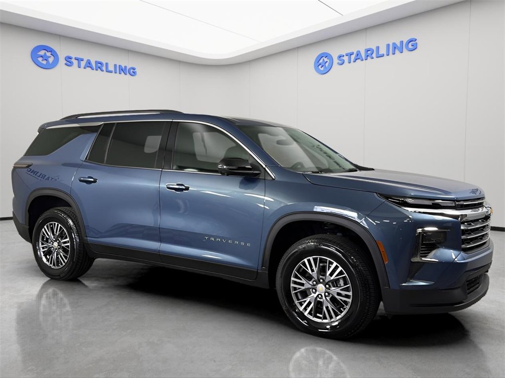 2025 Chevrolet Traverse photo 12