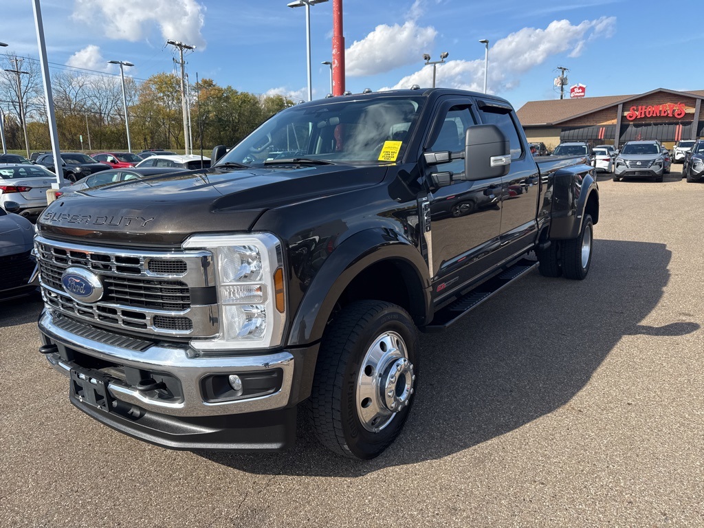 2024 Ford F-450 photo 4