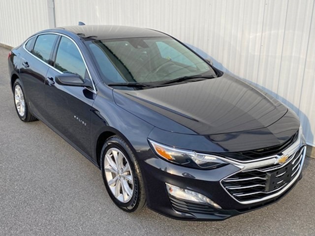2023 Chevrolet Malibu 1LT photo 2