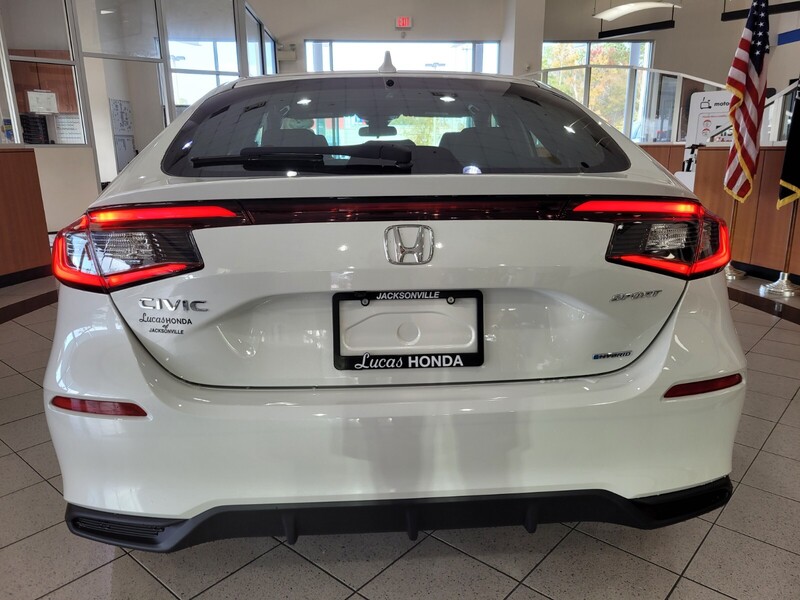 2025 Honda Civic Hatchback Hybrid Sport photo 4