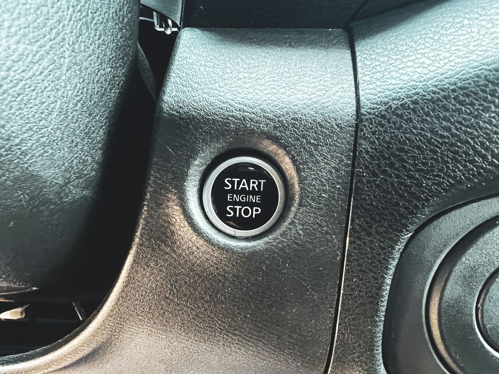 2023 Nissan Frontier SV photo 19