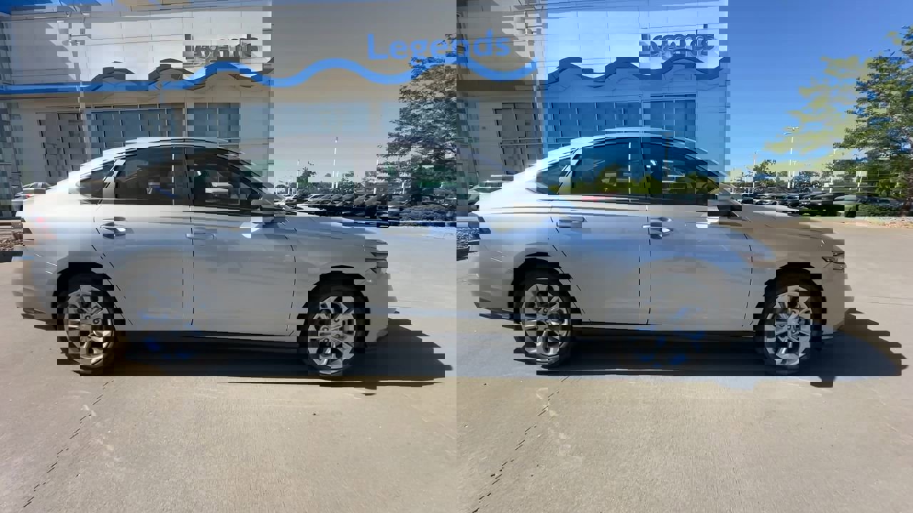 2025 Honda Accord 1.5T LX photo 9