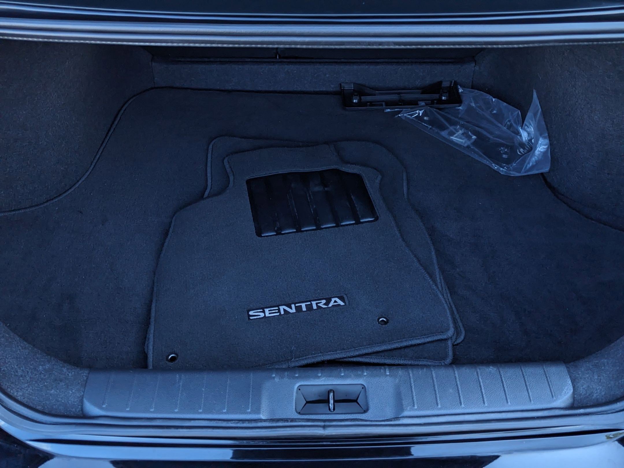 2024 Nissan Sentra SV photo 19