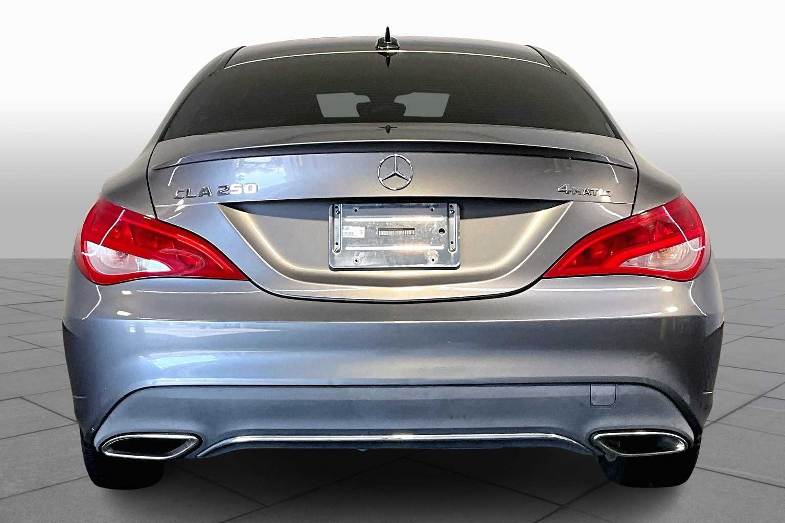 2017 Mercedes Benz CLA 250 4MATIC photo 4