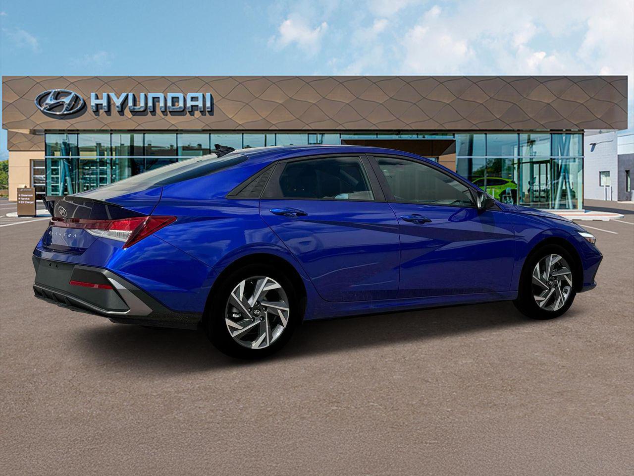 2025 Hyundai Elantra SEL Sport photo 8