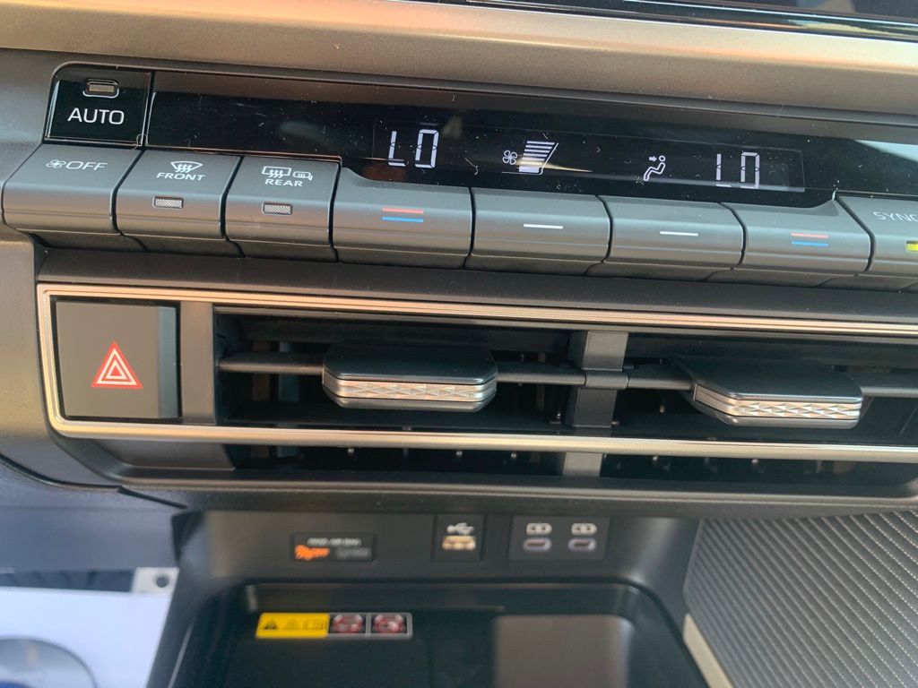 2026 Toyota Camry SE photo 20