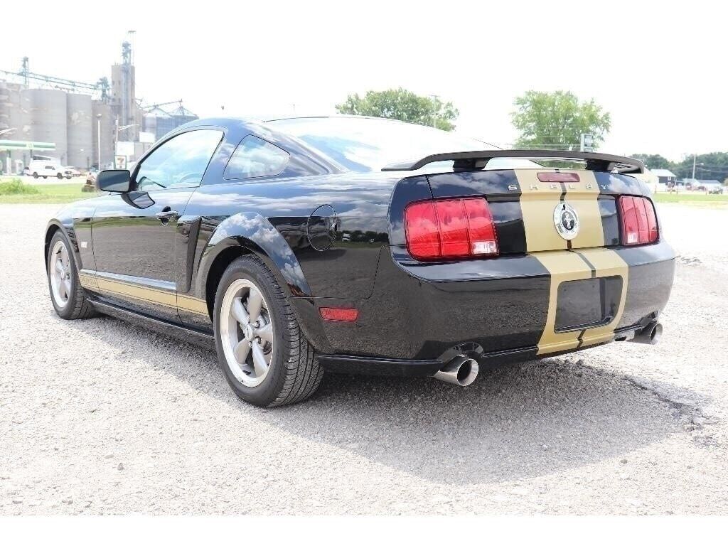 2006 Ford Mustang photo 4