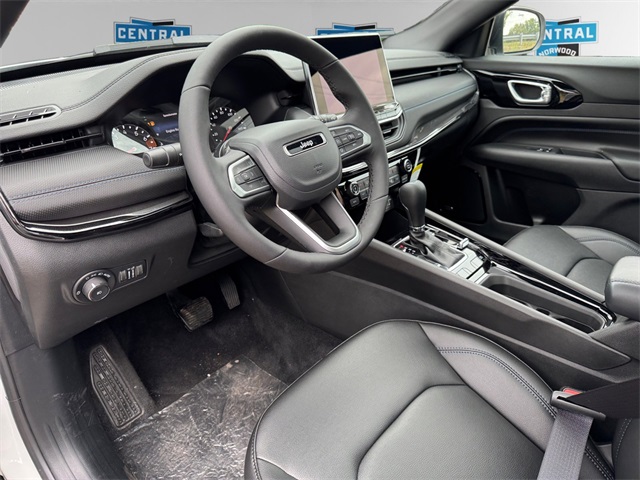 2025 Jeep Compass Limited photo 9