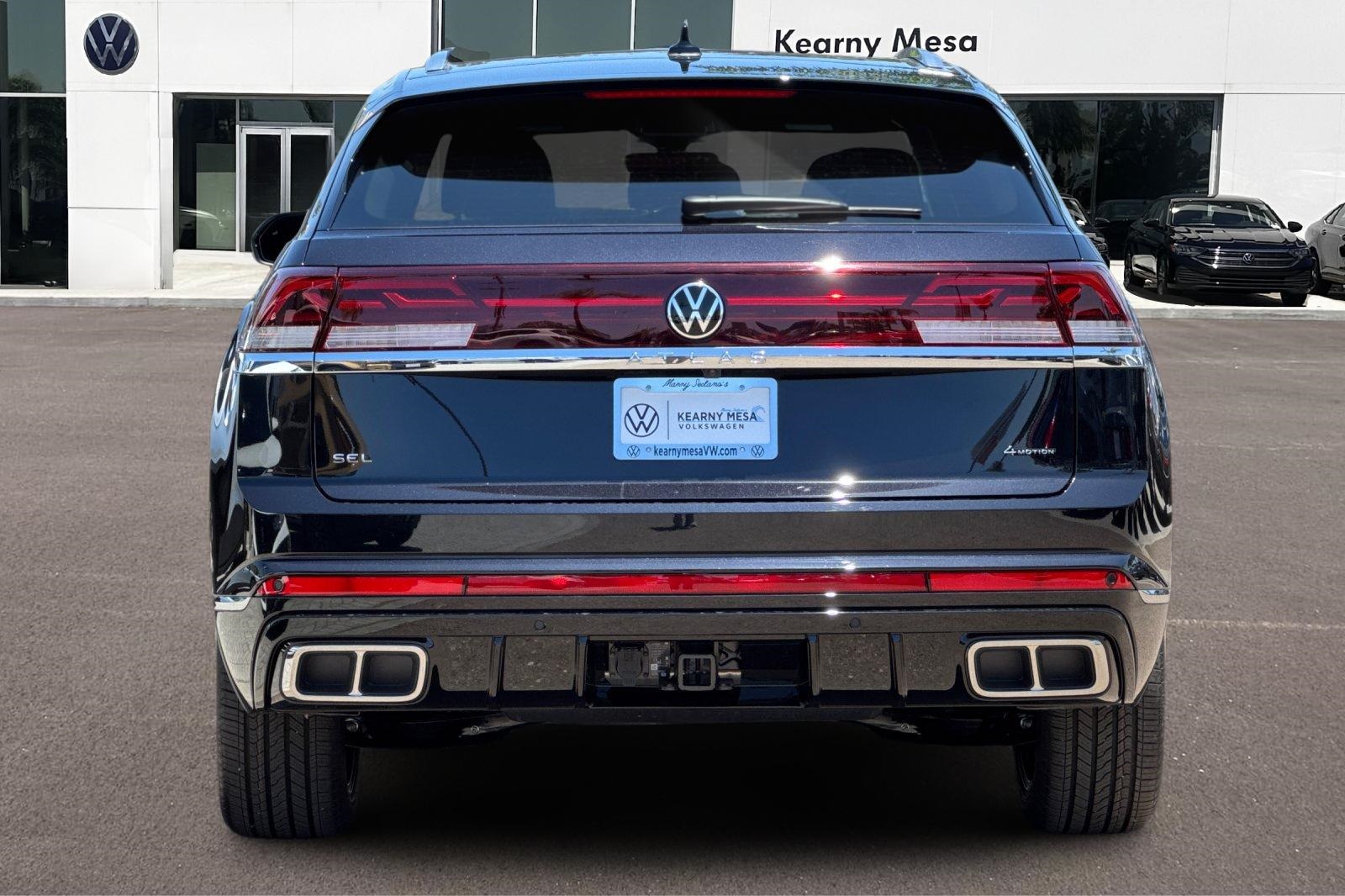 2025 Volkswagen Atlas Cross Sport SEL Premium R-Line photo 5
