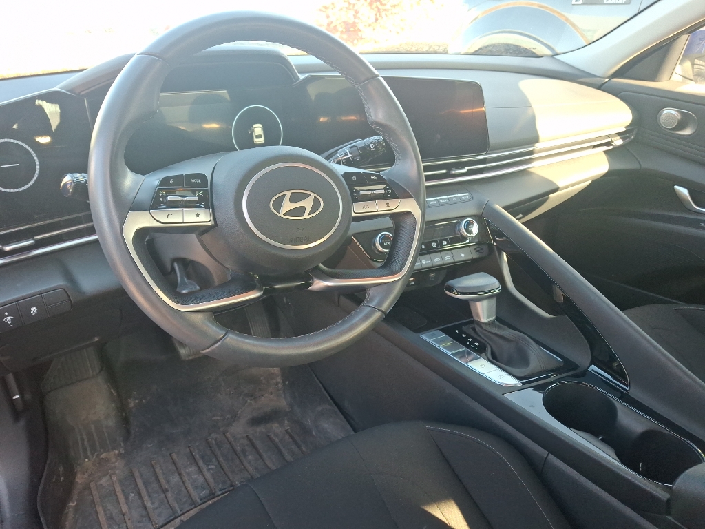 Used 2024 Hyundai Elantra SEL with VIN KMHLS4DG3RU656443 for sale in Kansas City