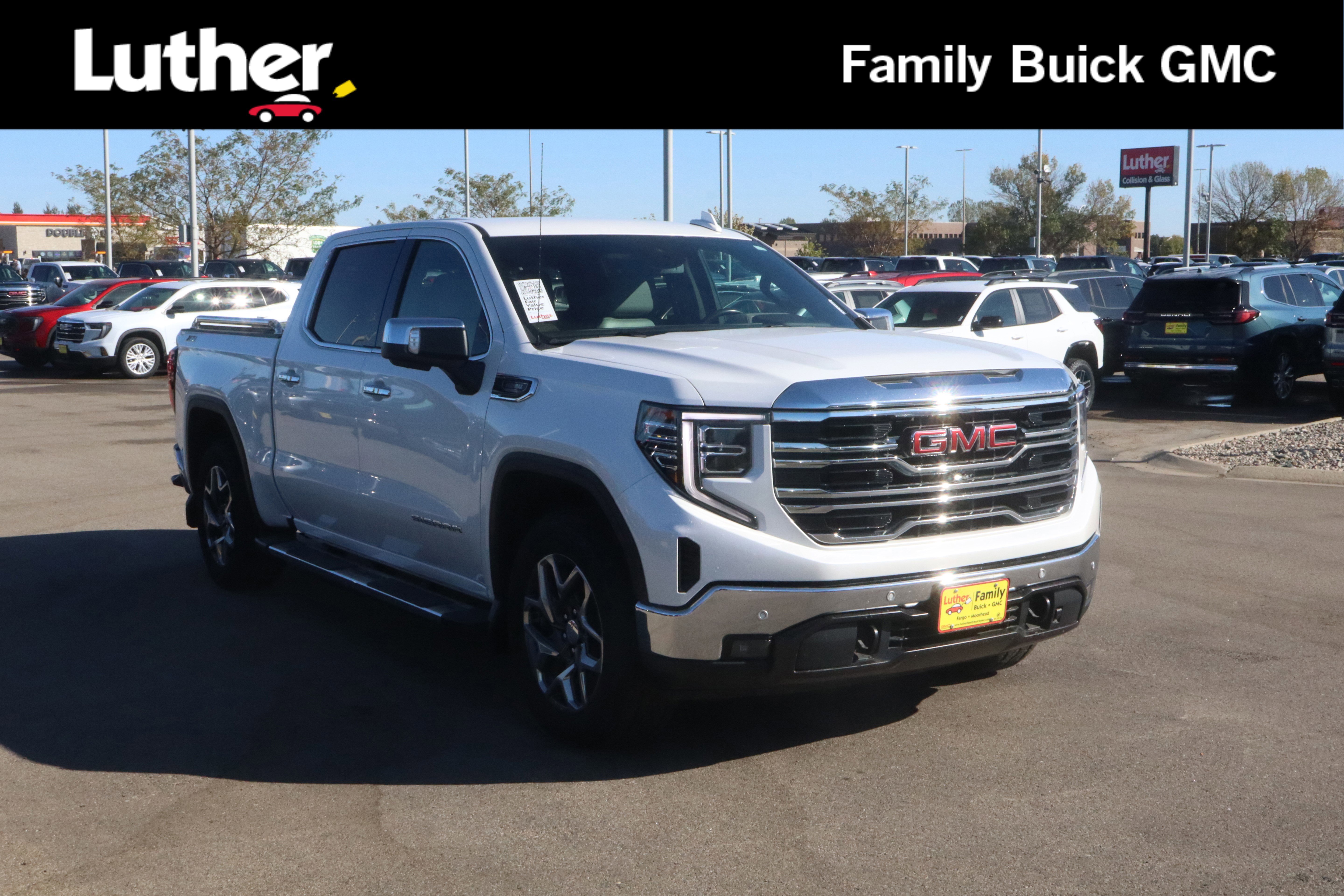 2023 GMC Sierra 1500 SLT's photo