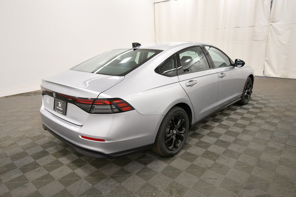 2025 Honda Accord SE photo 5