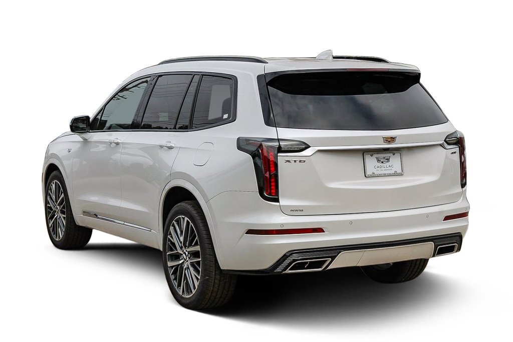 2025 Cadillac XT6 Sport photo 4
