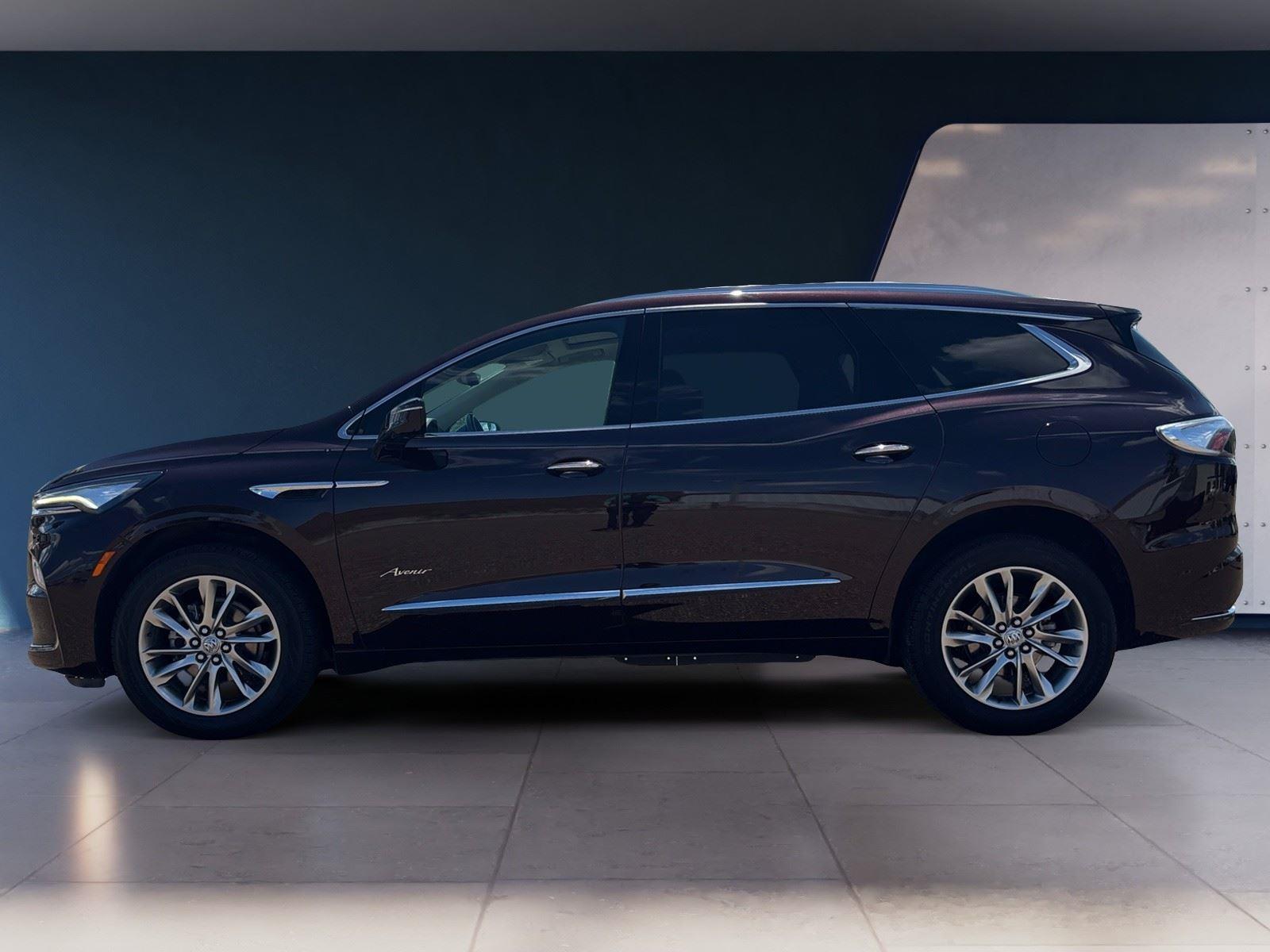 2024 Buick Enclave Avenir photo 2