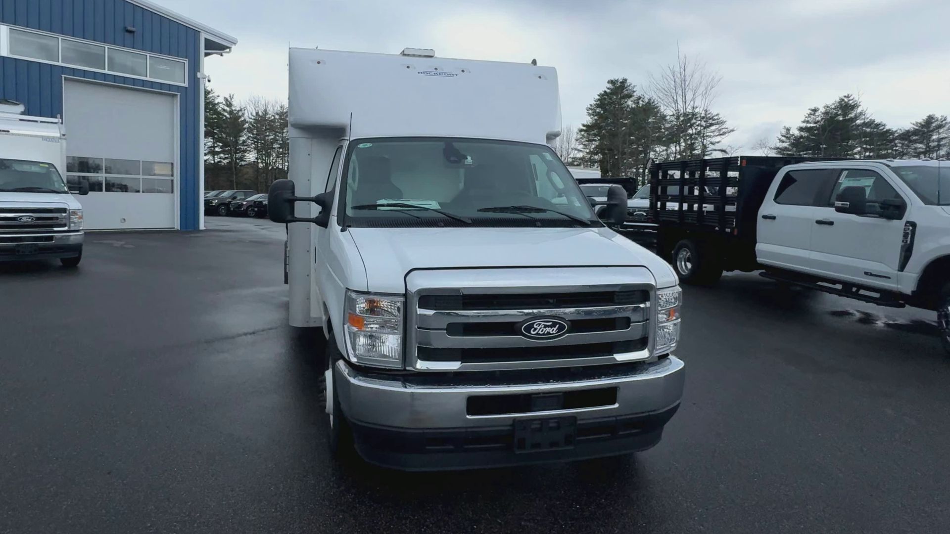 2026 Ford E-350 Base photo 14