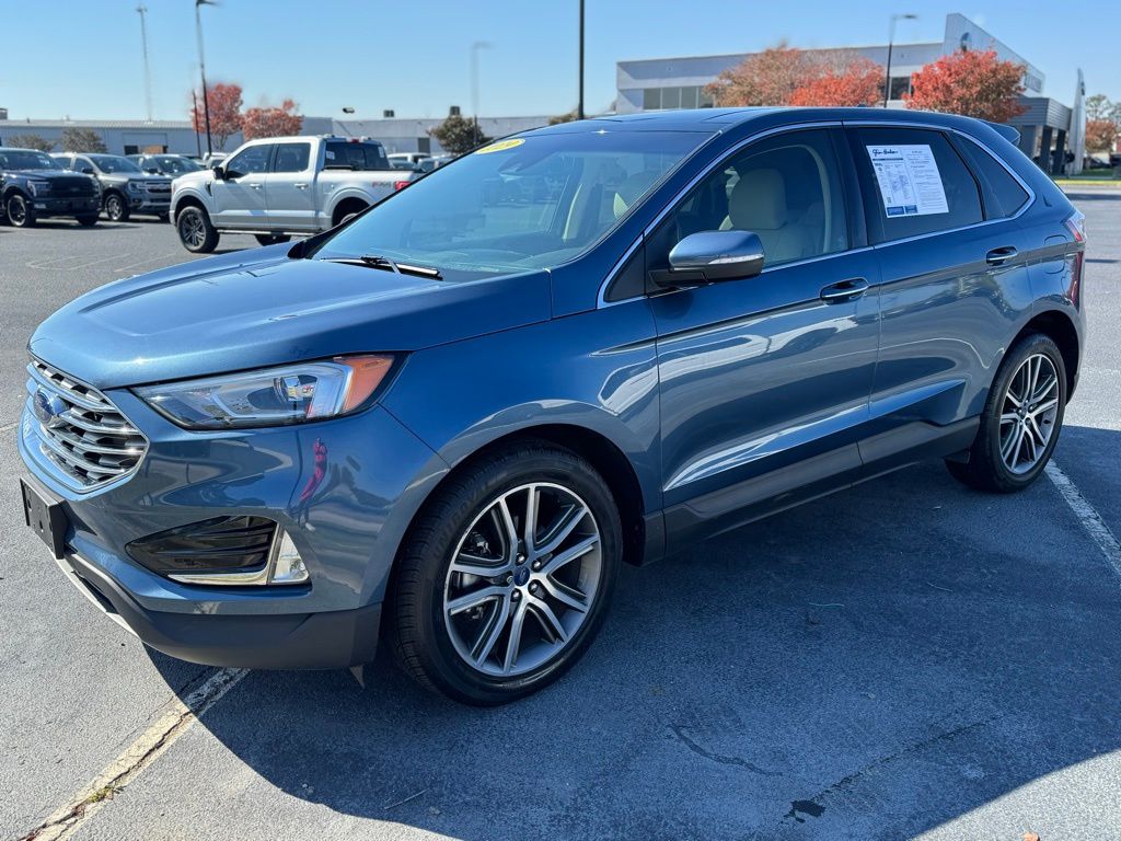 2019 Ford Edge Titanium photo 4