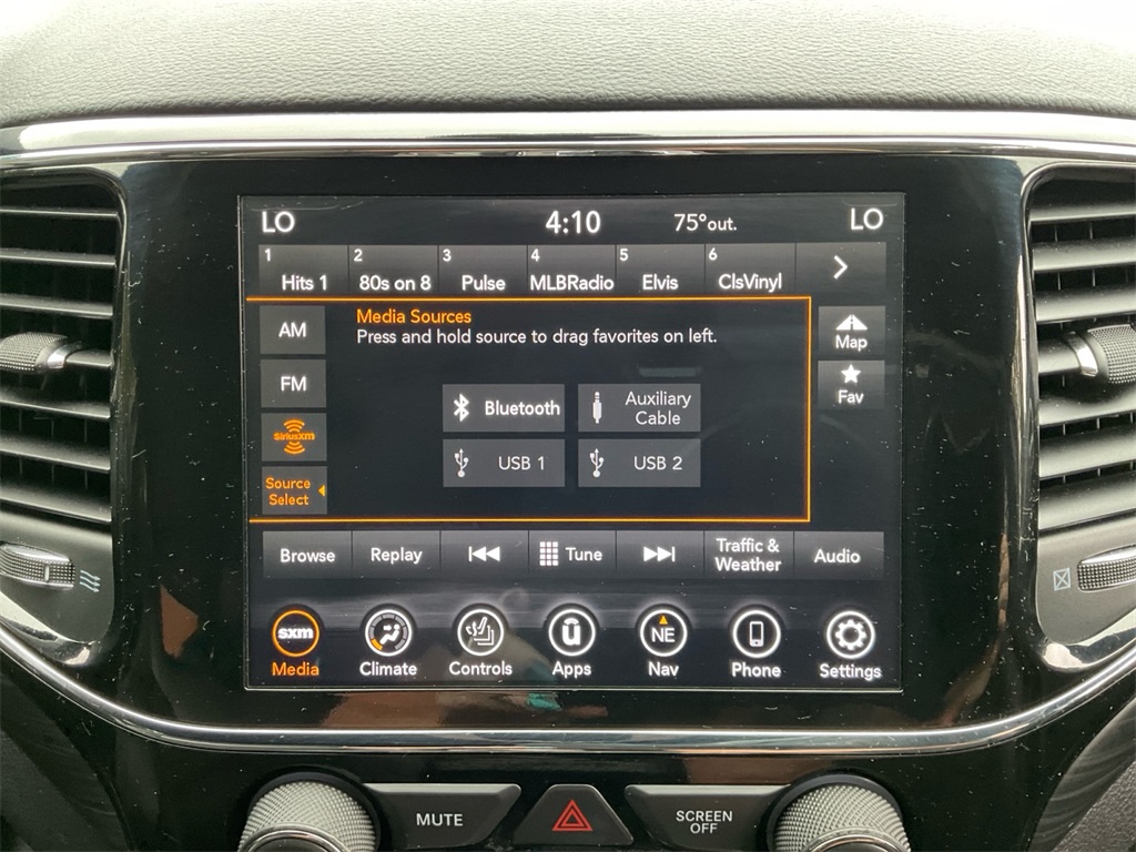 2020 Jeep Grand Cherokee Altitude photo 16