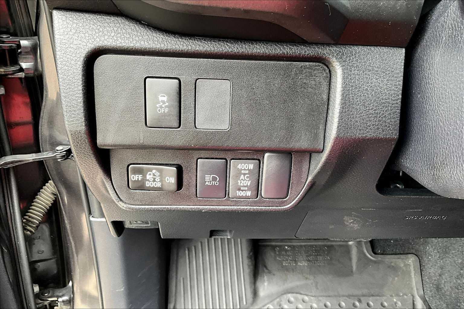2020 Toyota Tacoma TRD photo 30