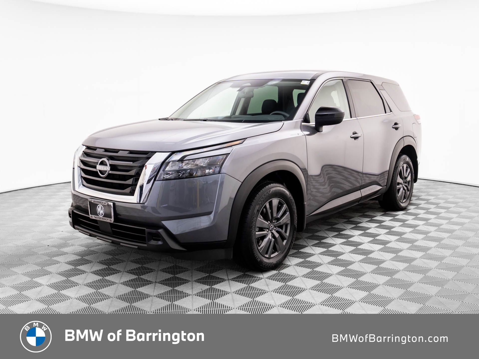 2024 Nissan Pathfinder S