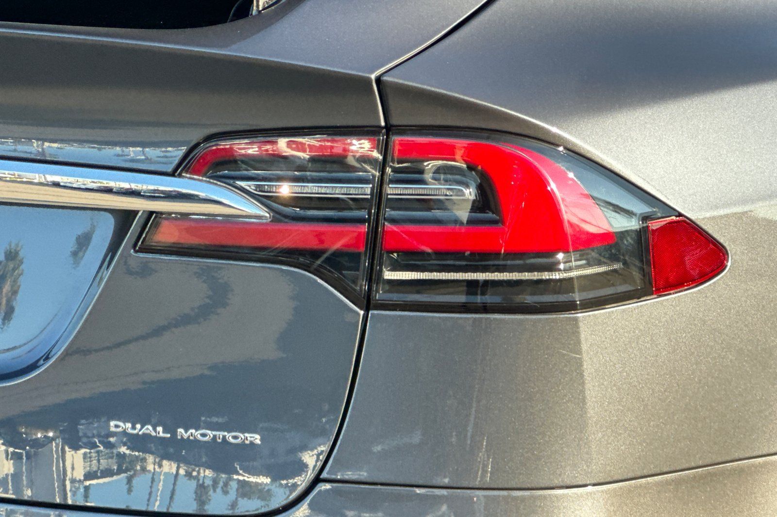 2020 Tesla Model X Long Range photo 12