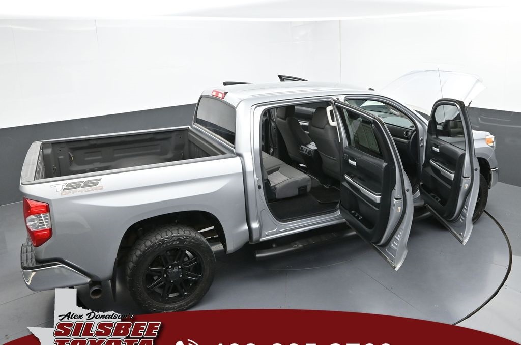 2017 Toyota Tundra SR5 photo 28