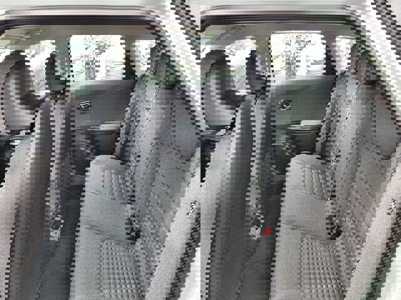 2025 Kia K4 EX photo 13