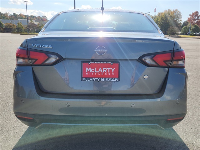 2025 Nissan Versa S photo 4