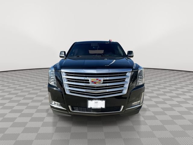 2017 Cadillac Escalade Platinum photo 3