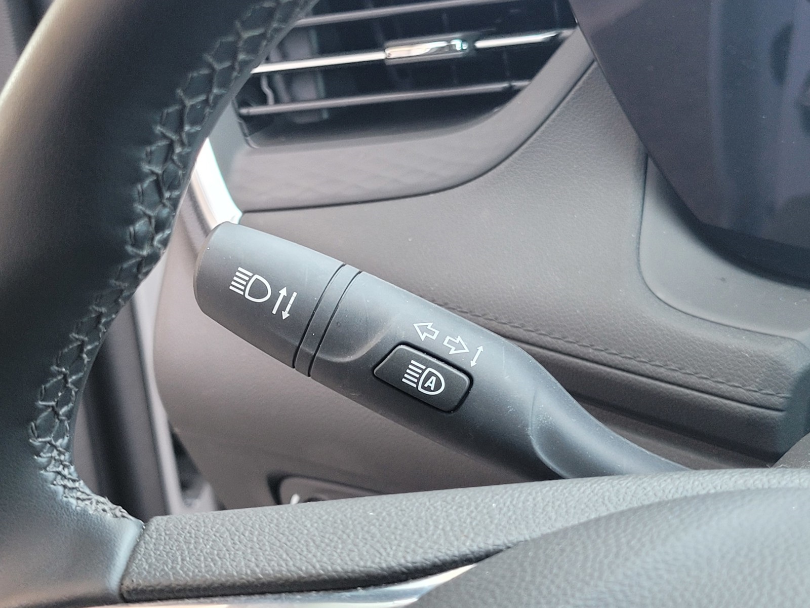 2024 Buick Encore GX Sport Touring photo 21