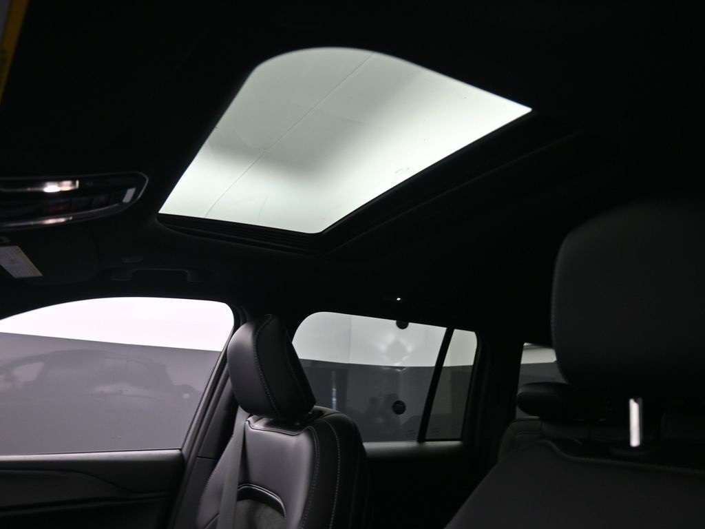 2025 Jeep Grand Cherokee Altitude X photo 3