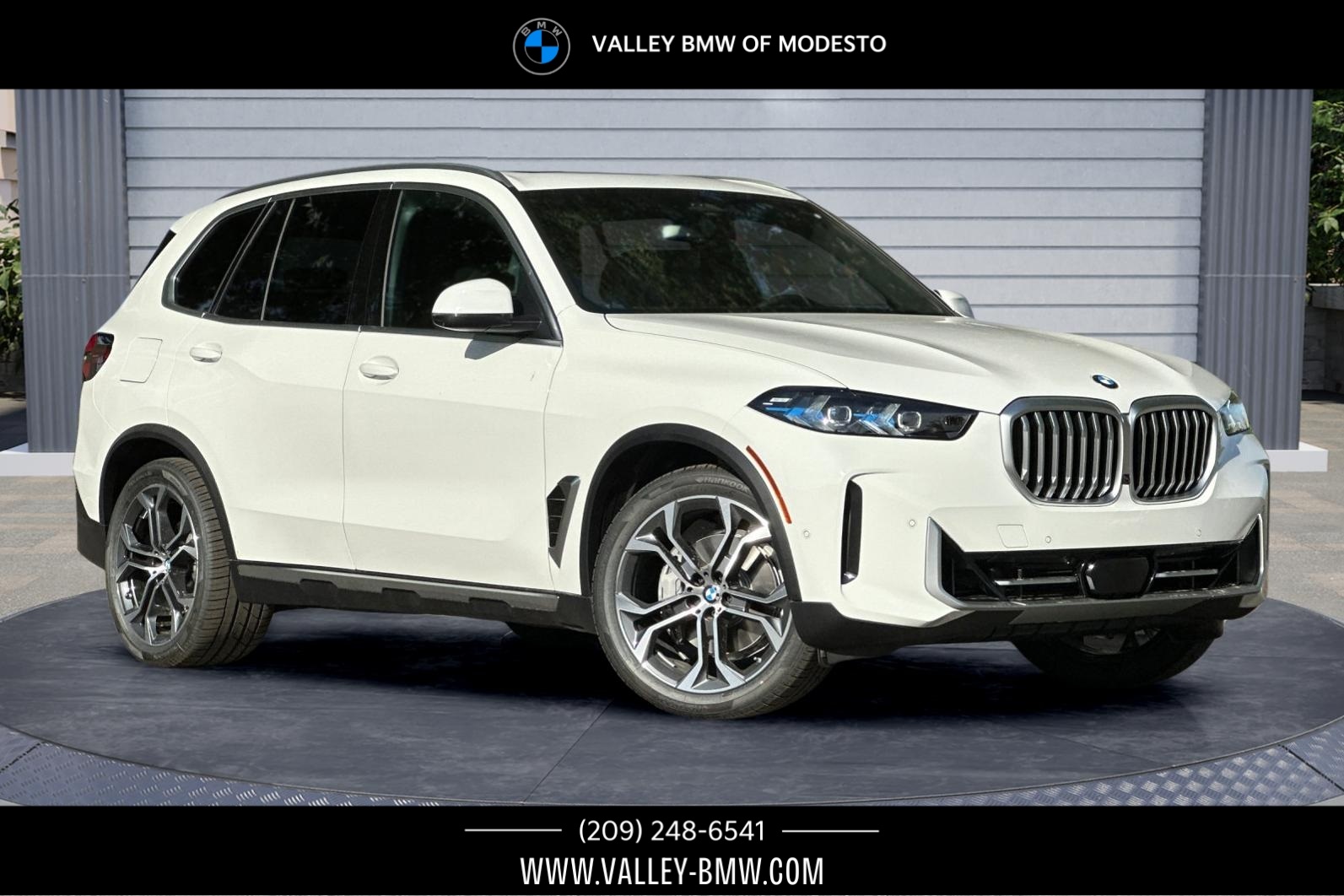 2026 BMW X5 40i's photo
