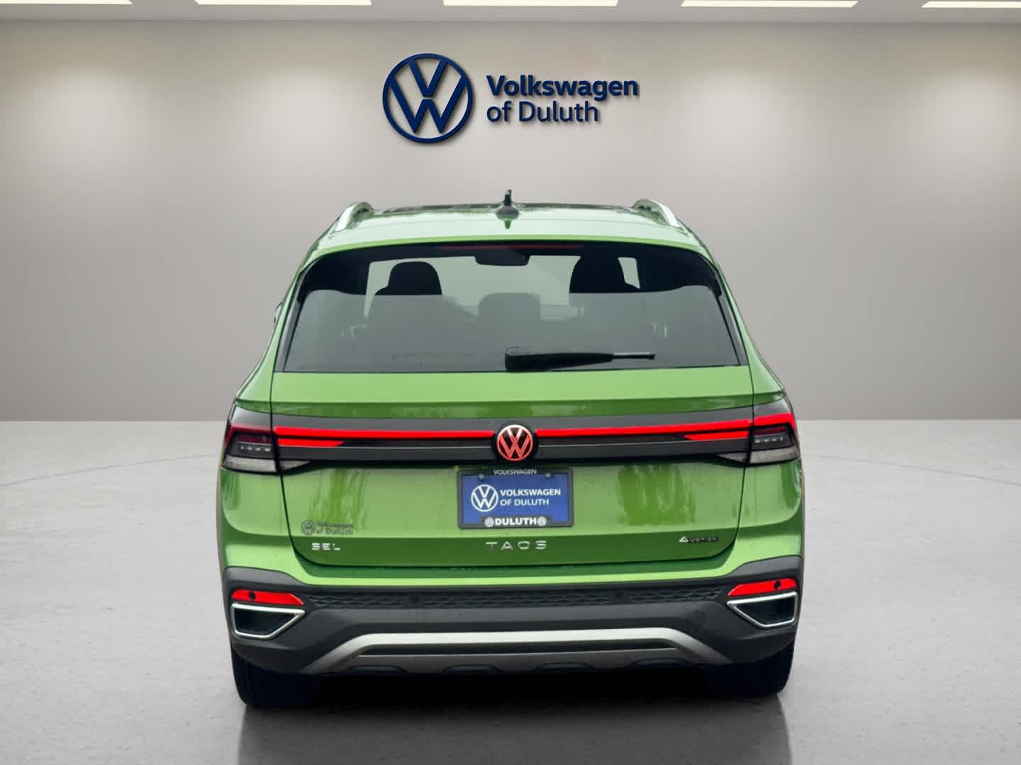 2025 Volkswagen Taos SEL photo 4