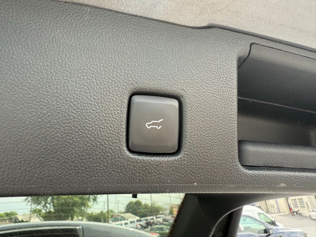 2023 Ford Escape Platinum photo 30