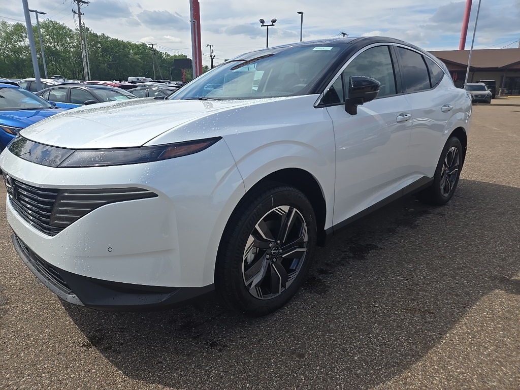 2025 Nissan Murano SL photo 2