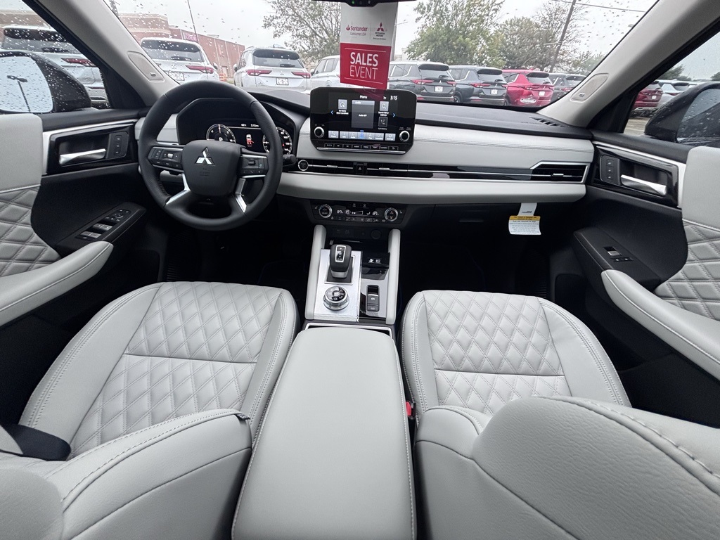 2024 Mitsubishi Outlander PHEV Platinum photo 22