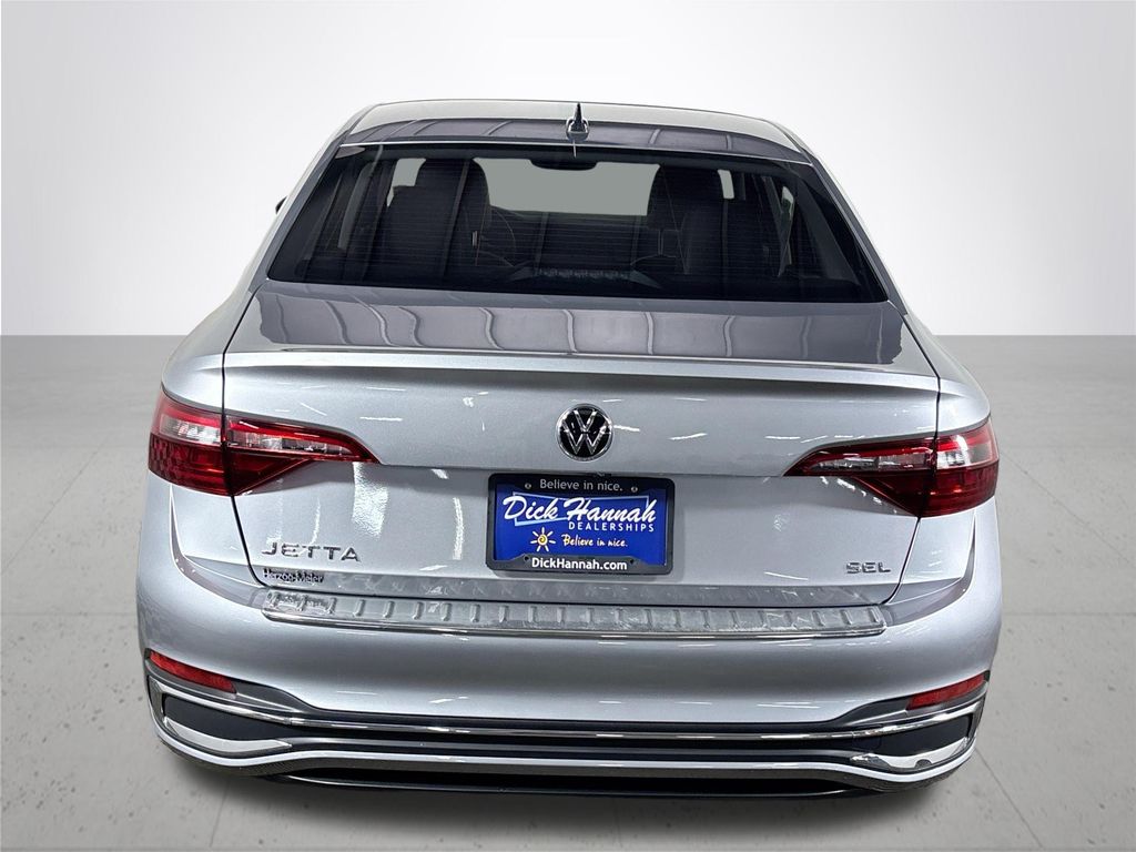 2023 Volkswagen Jetta 1.5T SEL photo 7