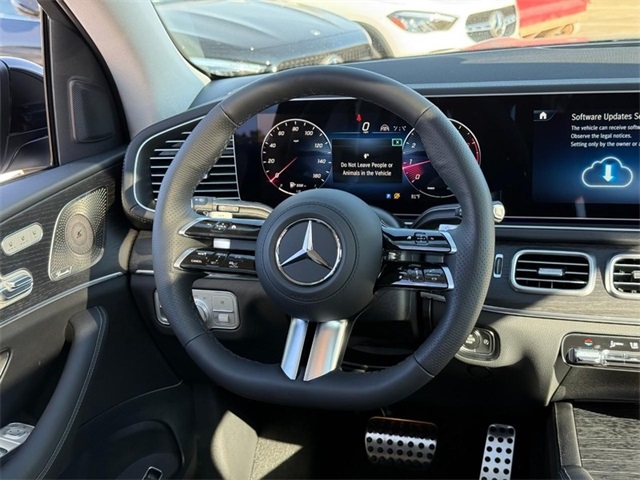 2026 Mercedes Benz GLS 450 4MATIC photo 8