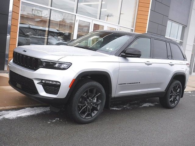 2025 Jeep Grand Cherokee Limited's photo