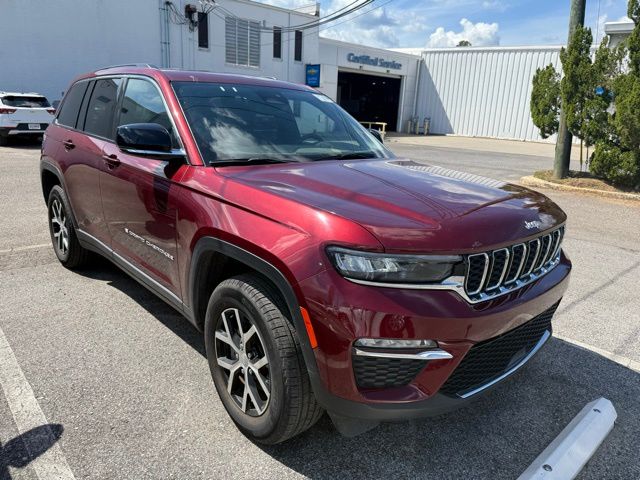 2024 Jeep Grand Cherokee Limited photo 3
