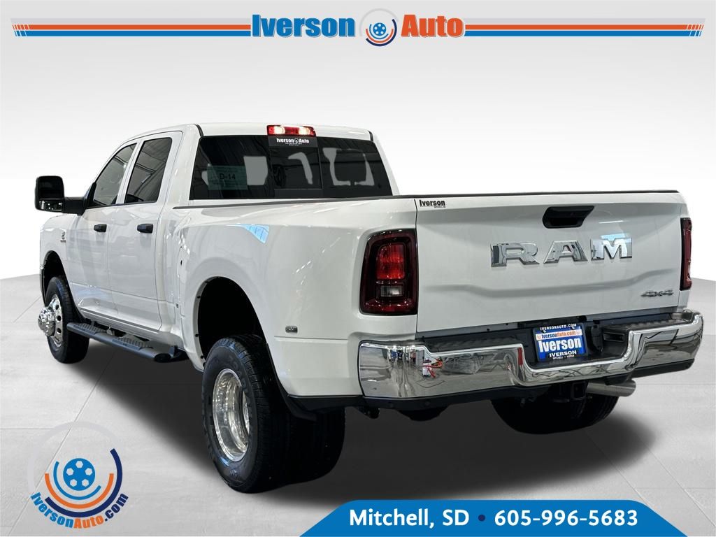 2026 Ram 3500 Tradesman photo 4
