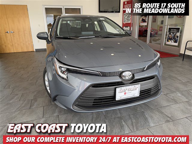 2026 Toyota Corolla LE's photo