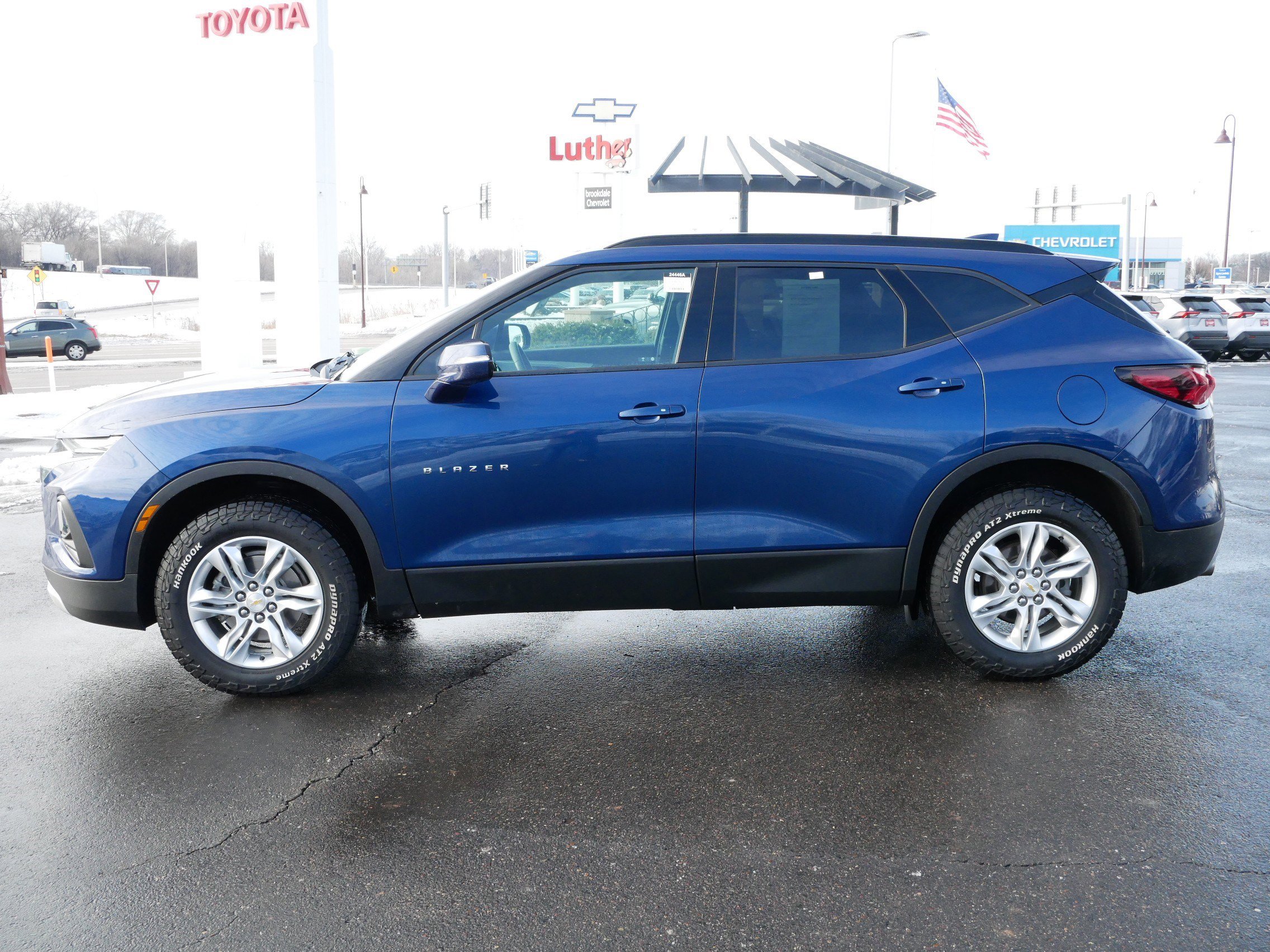 Used 2022 Chevrolet Blazer 2LT with VIN 3GNKBHR44NS128014 for sale in Brooklyn Center, Minnesota