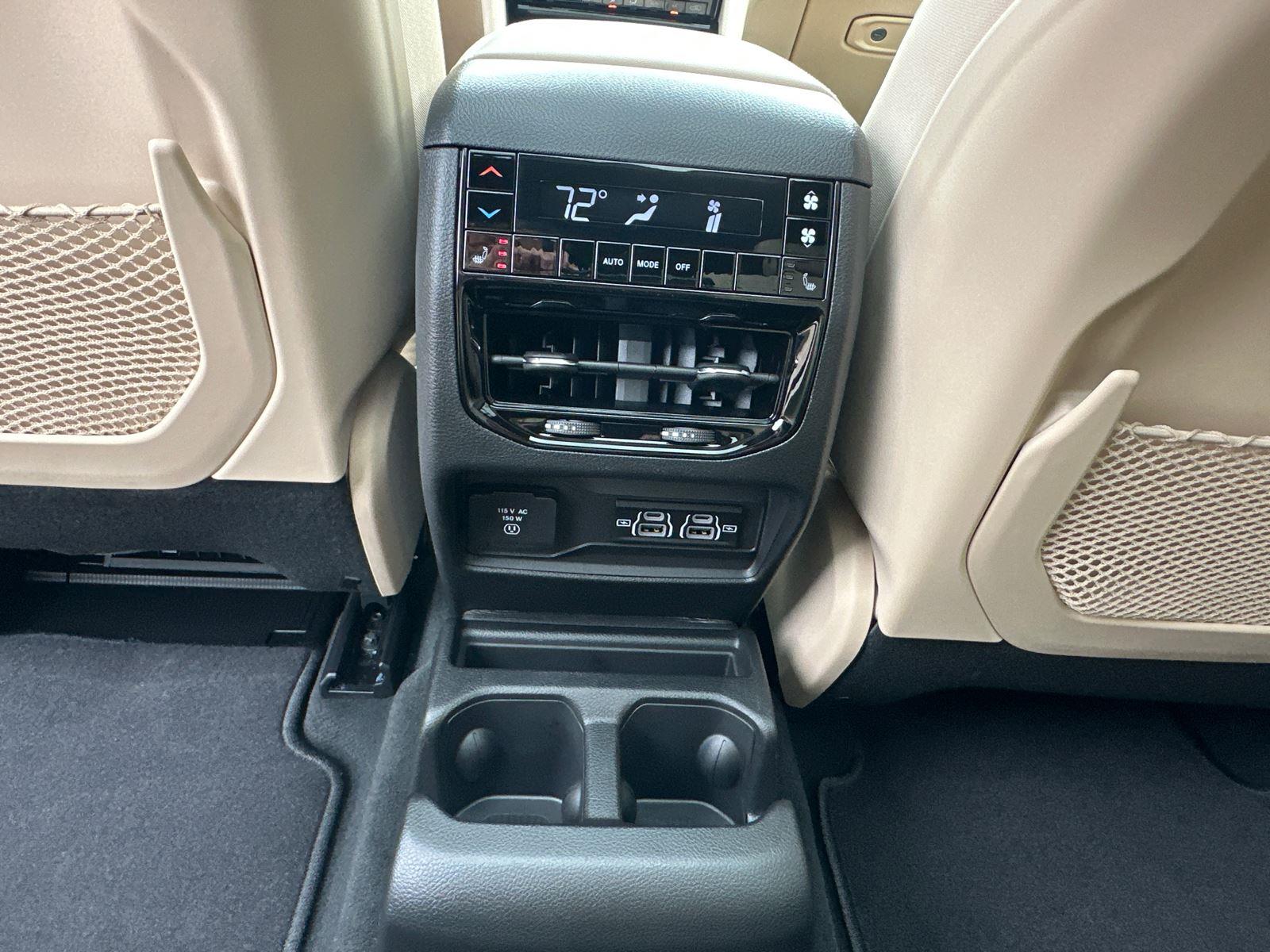 2025 Jeep Grand Cherokee Limited photo 24