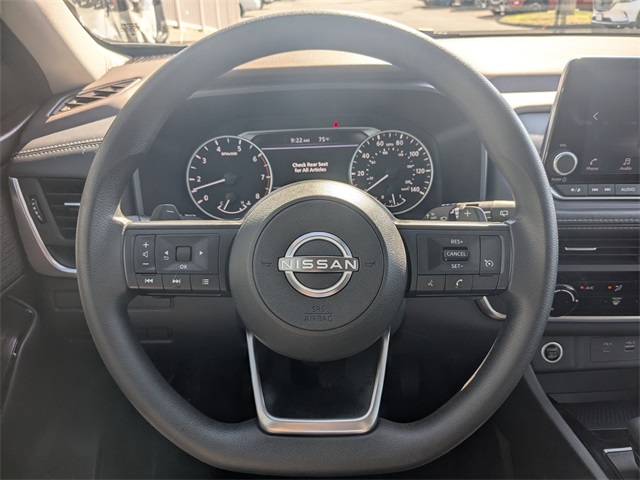 2023 Nissan Rogue S photo 13