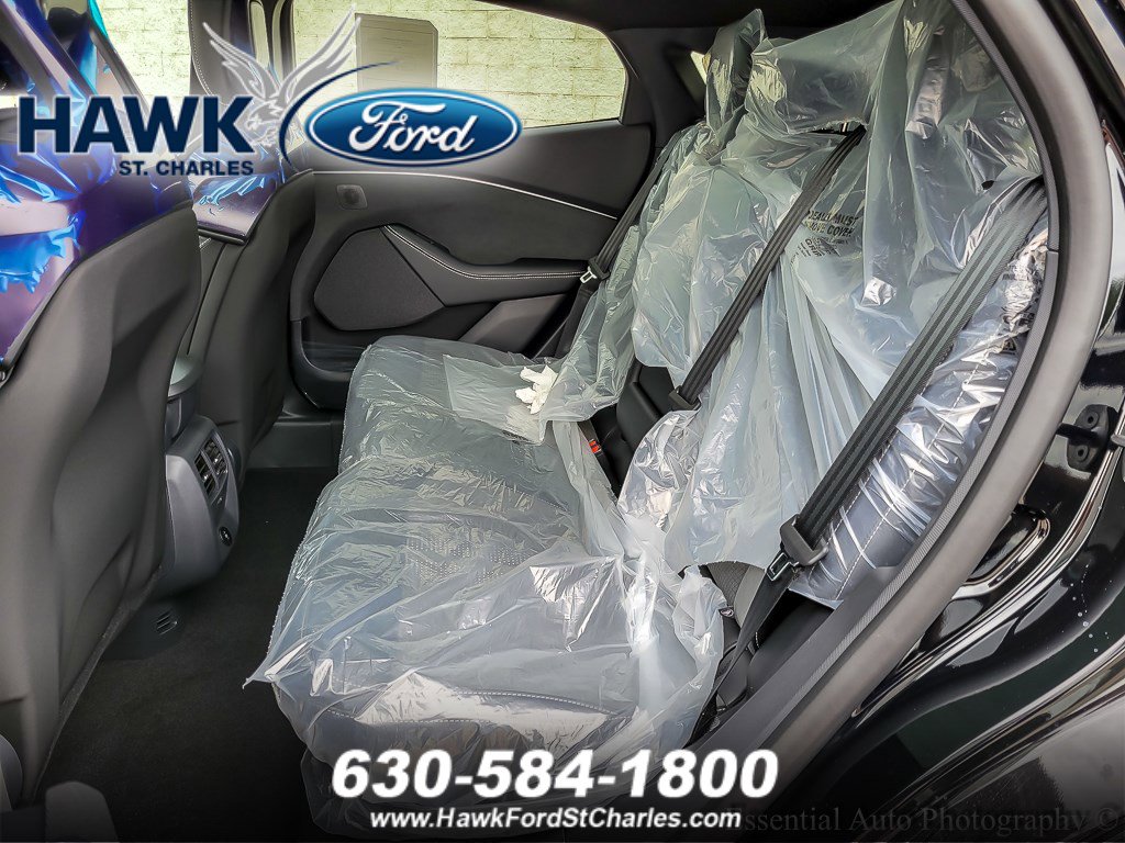 2025 FORD MUSTANG MACH-E - Image 8