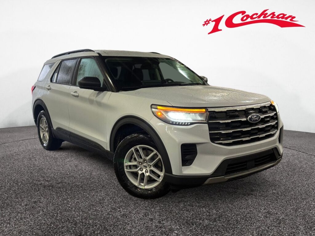 2026 Ford Explorer Active's photo