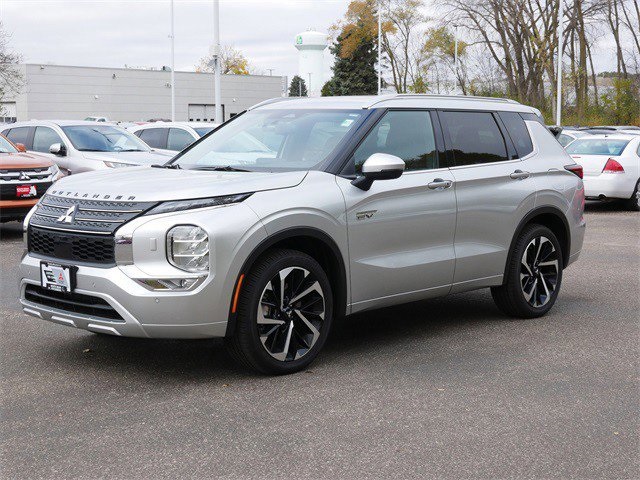 2025 Mitsubishi Outlander PHEV SEL photo 3